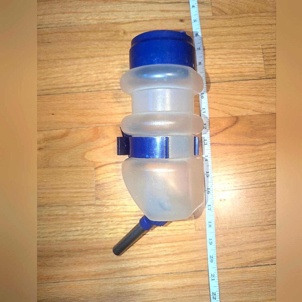 $5 LARGE Pet No-Drip Large Cage Water Dispenser Rollerball